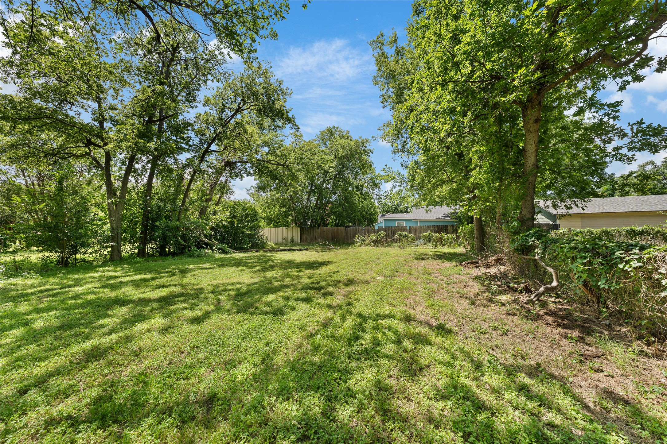 2221 Ross Avenue Waco TX 76706