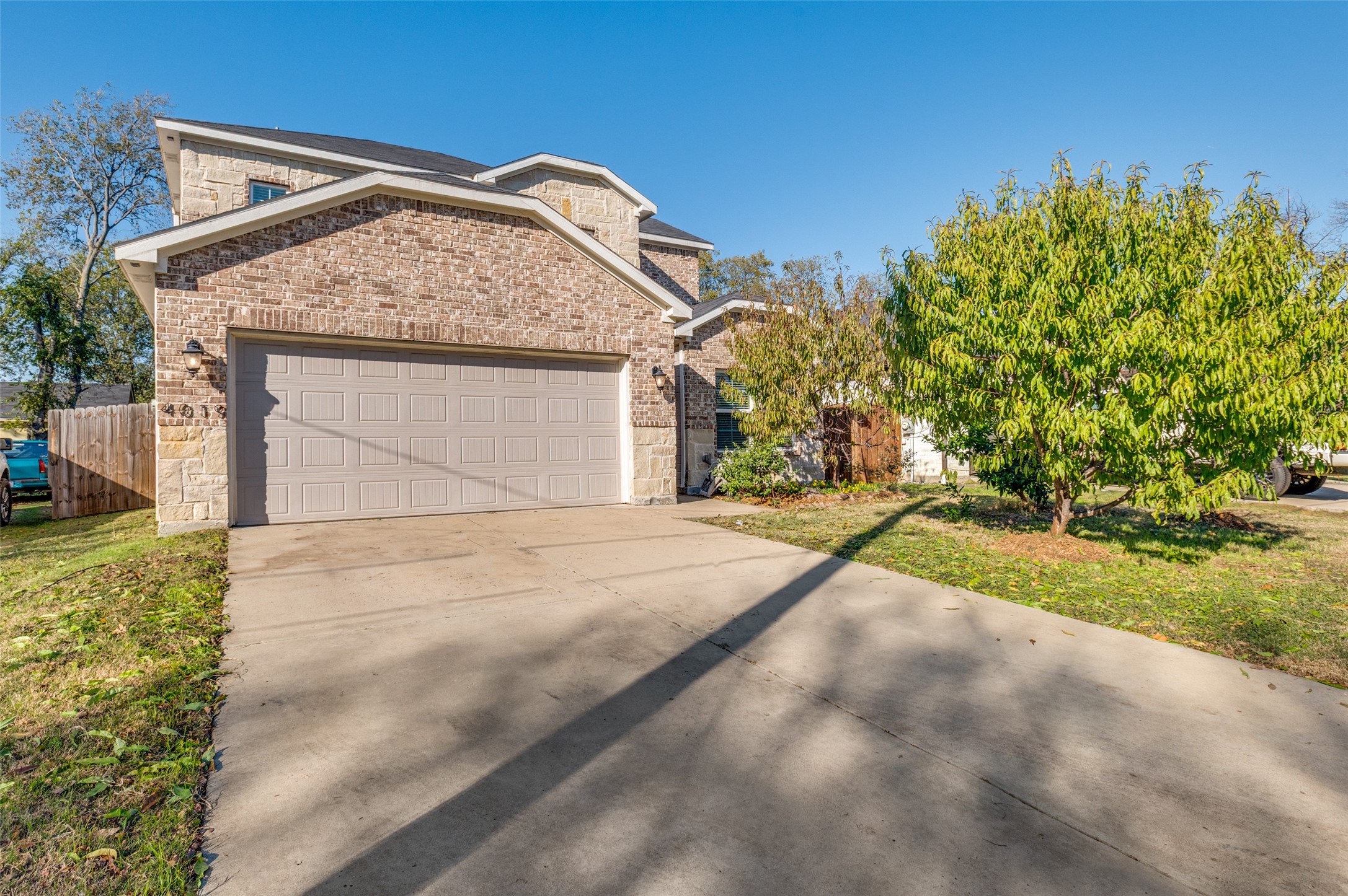 4019 Soloman Drive Dallas TX 75212