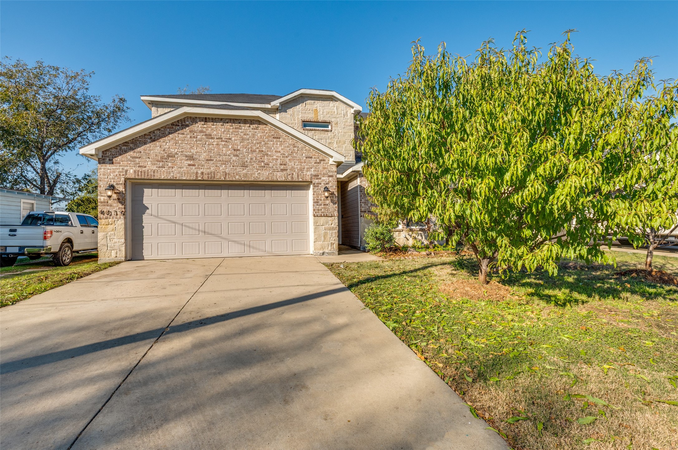 4019 Soloman Drive Dallas TX 75212
