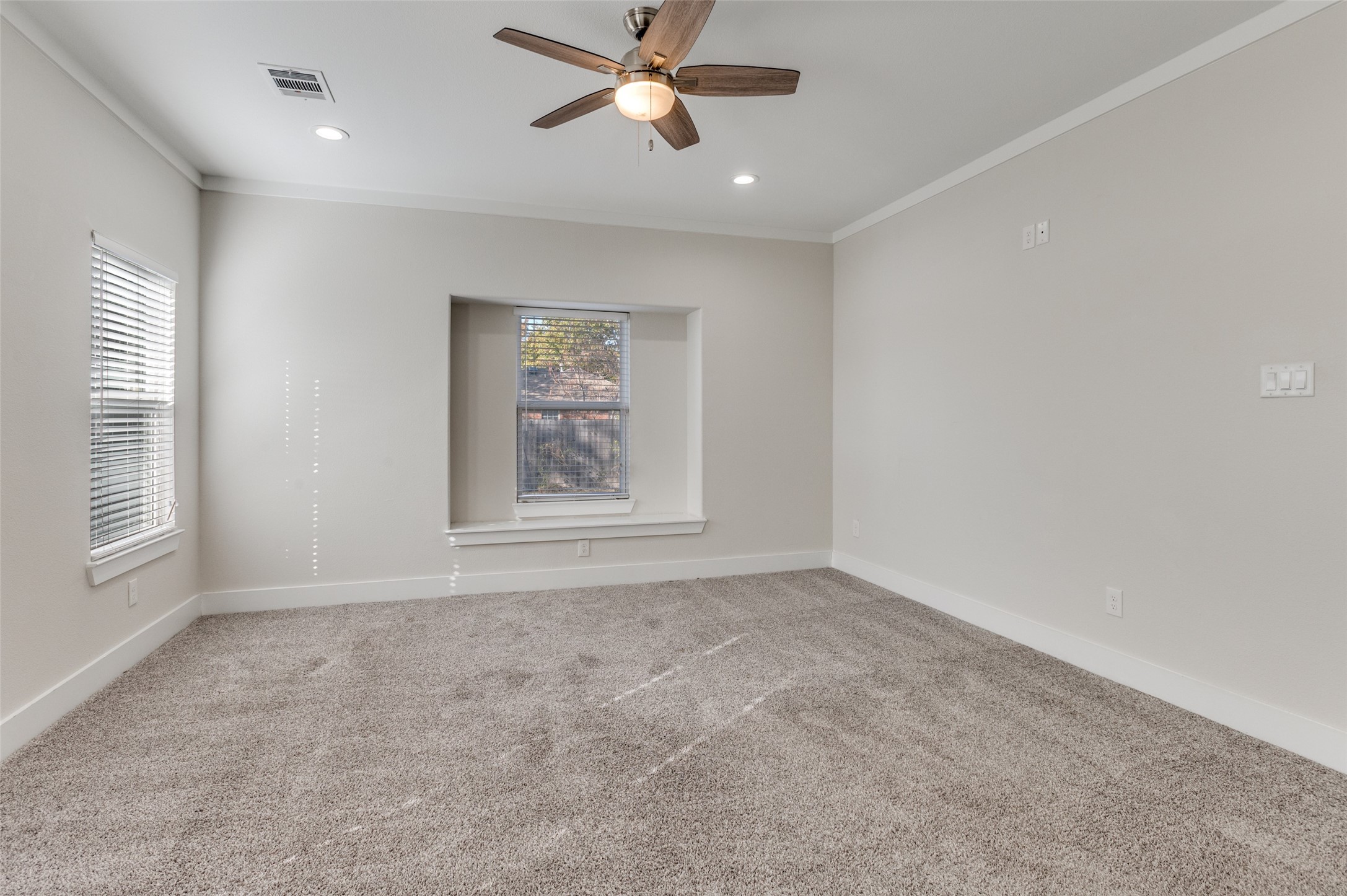 4019 Soloman Drive Dallas TX 75212