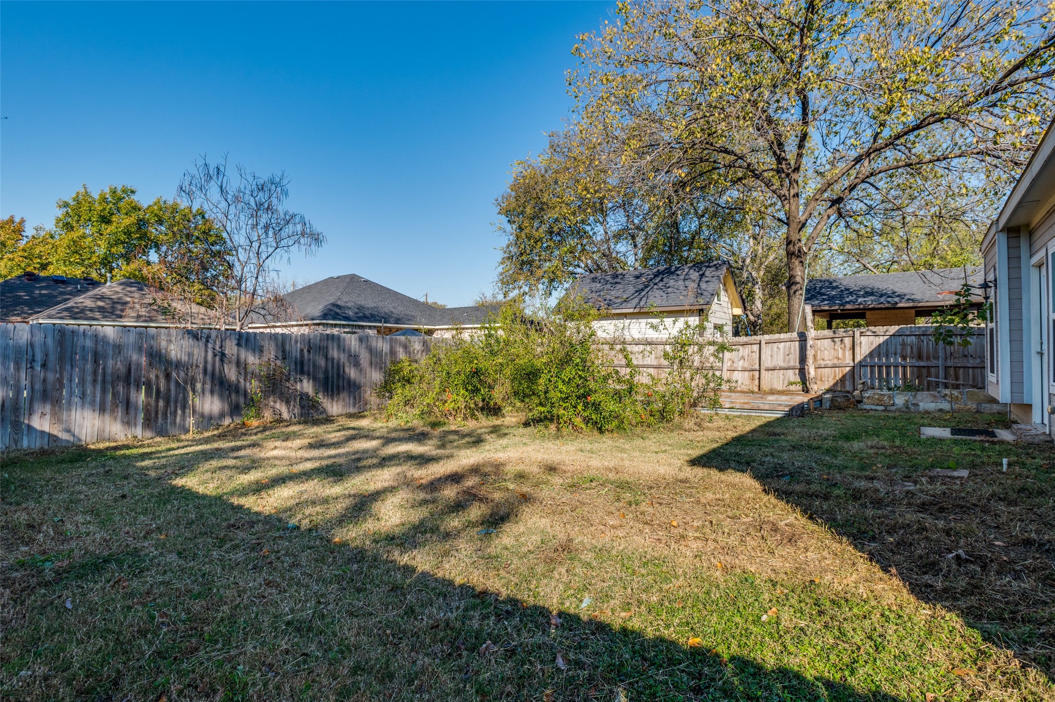 4019 Soloman Drive Dallas TX 75212