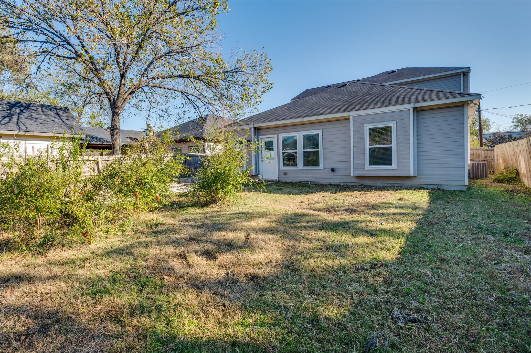 4019 Soloman Drive Dallas TX 75212