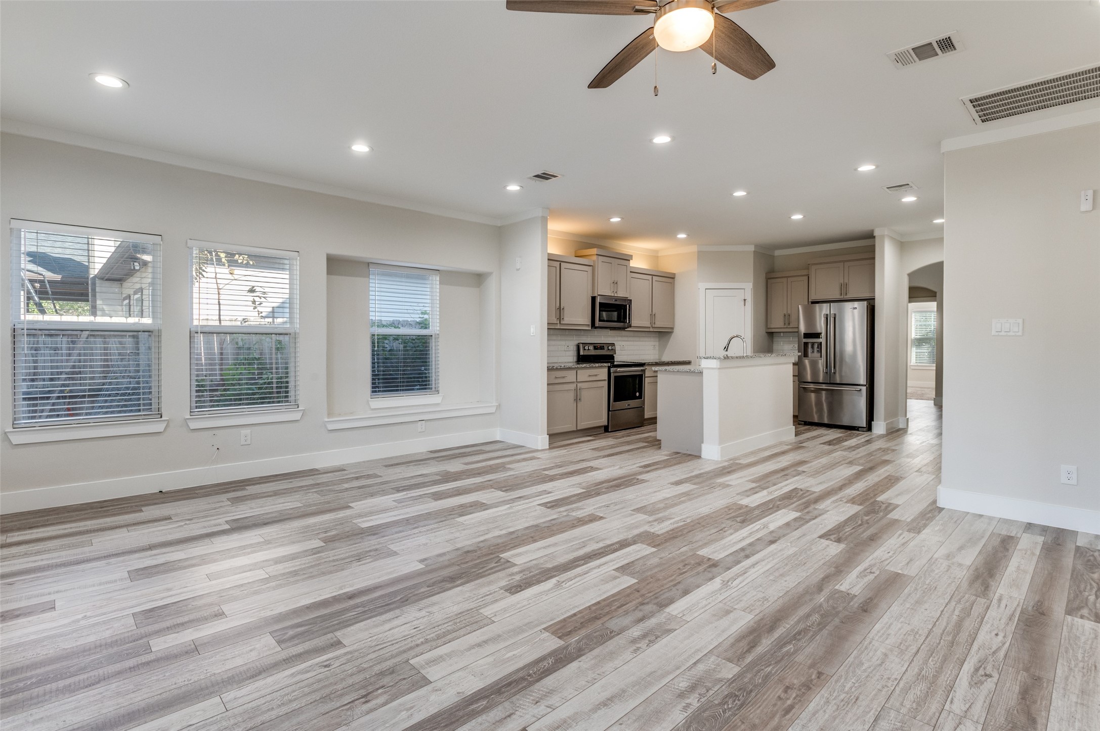 4019 Soloman Drive Dallas TX 75212
