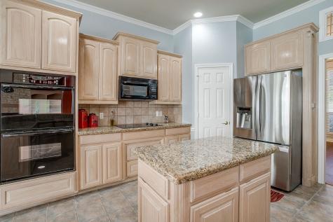 312 Oak Ridge Drive Burleson TX 76028