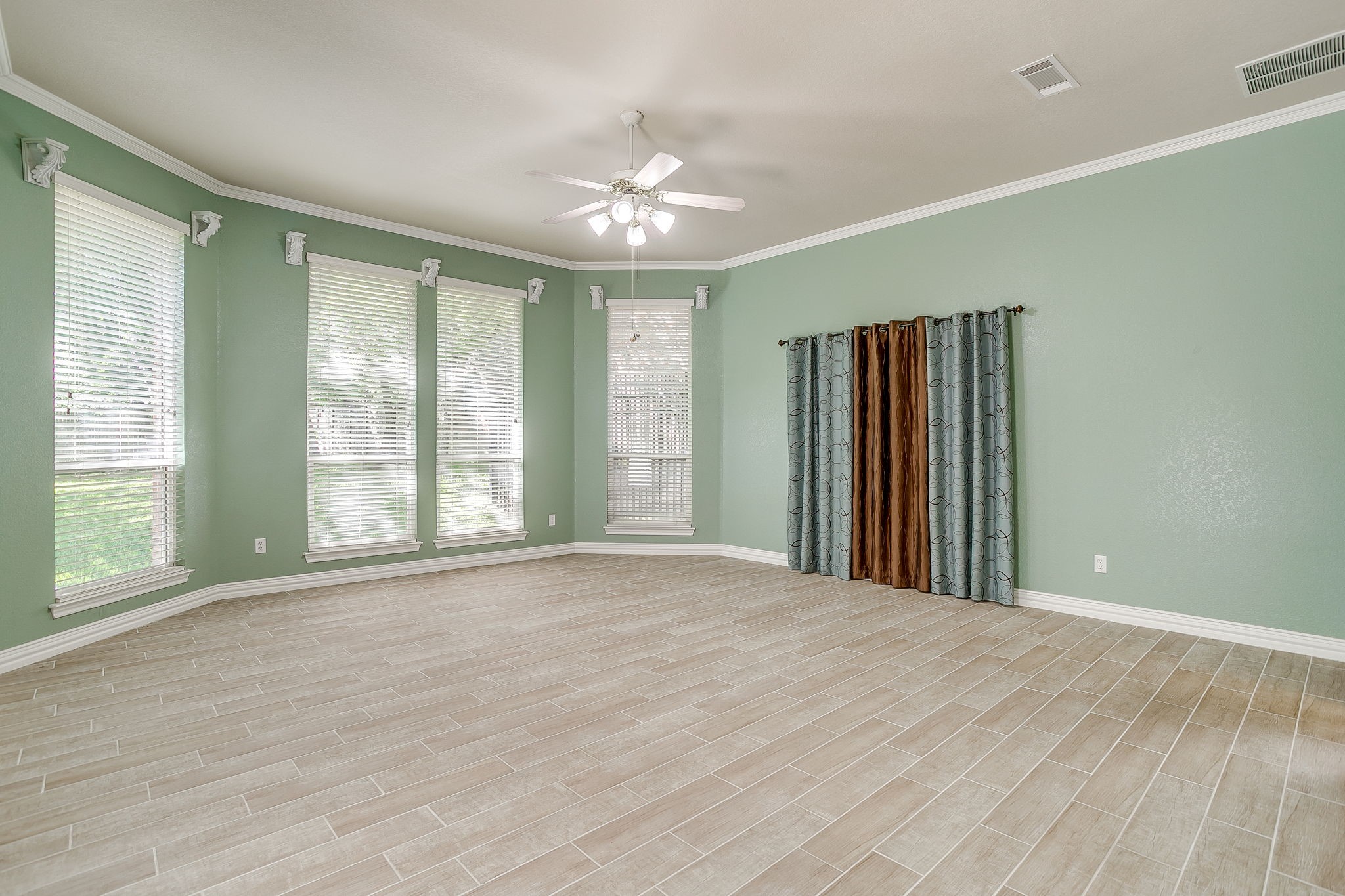 312 Oak Ridge Drive Burleson TX 76028