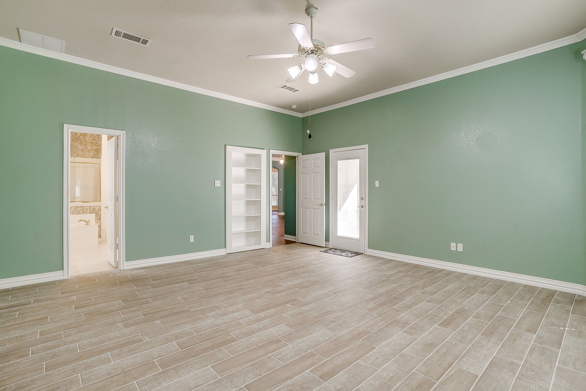 312 Oak Ridge Drive Burleson TX 76028