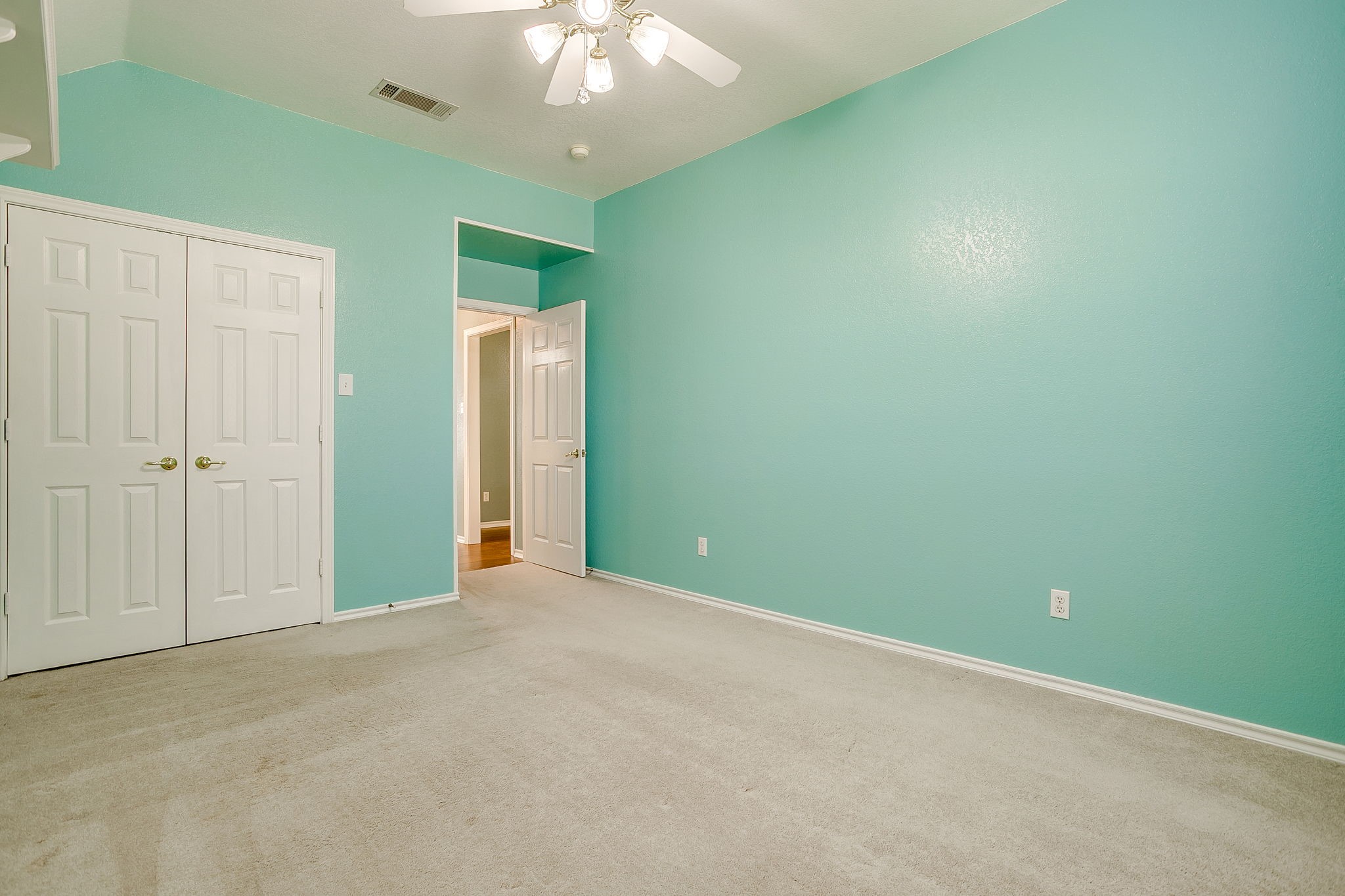 312 Oak Ridge Drive Burleson TX 76028
