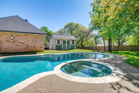 312 Oak Ridge Drive Burleson TX 76028