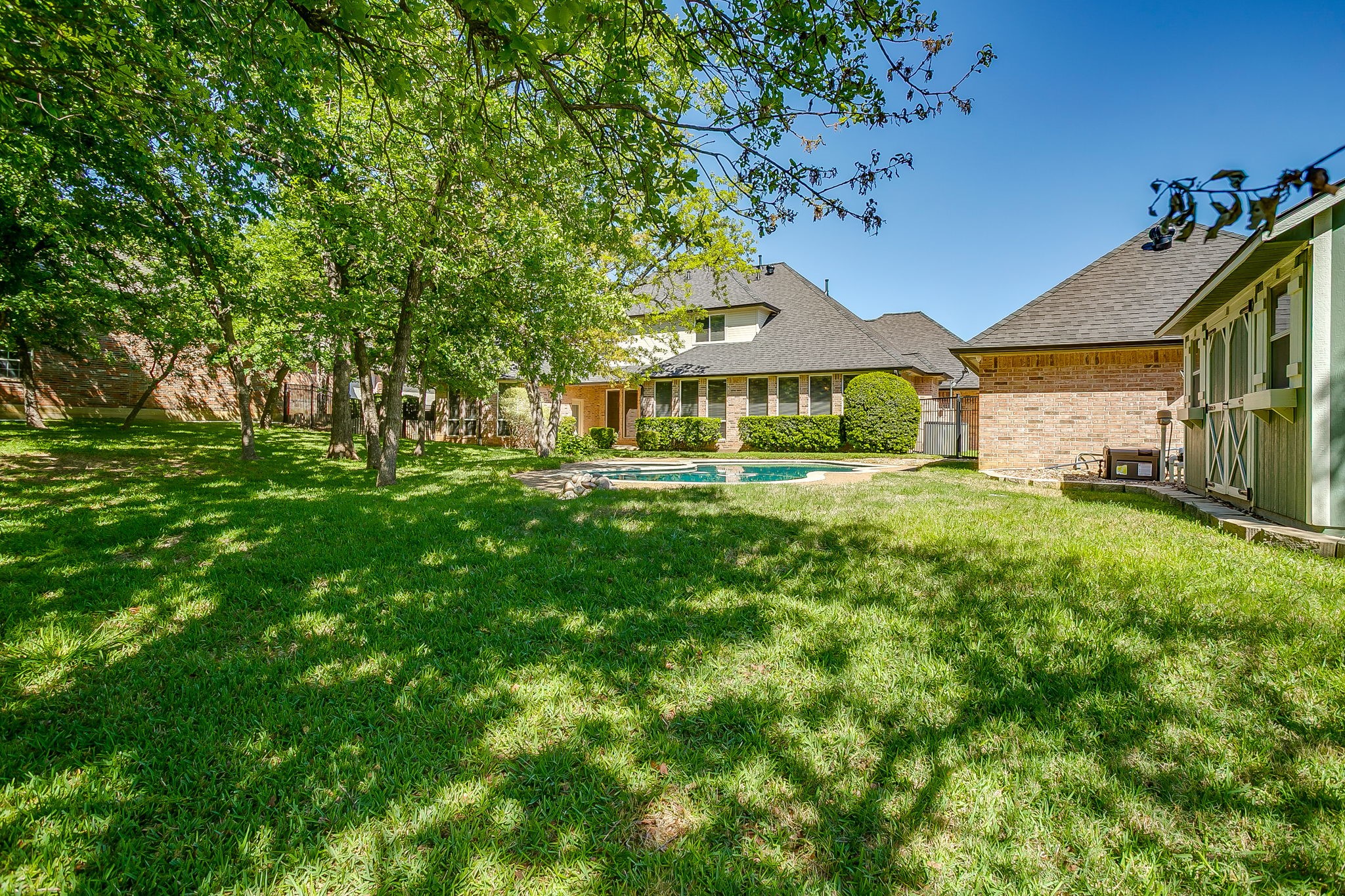 312 Oak Ridge Drive Burleson TX 76028