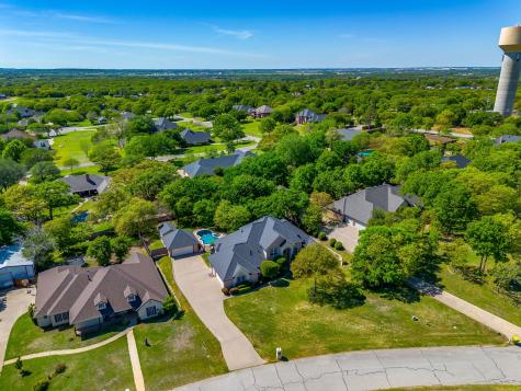 312 Oak Ridge Drive Burleson TX 76028