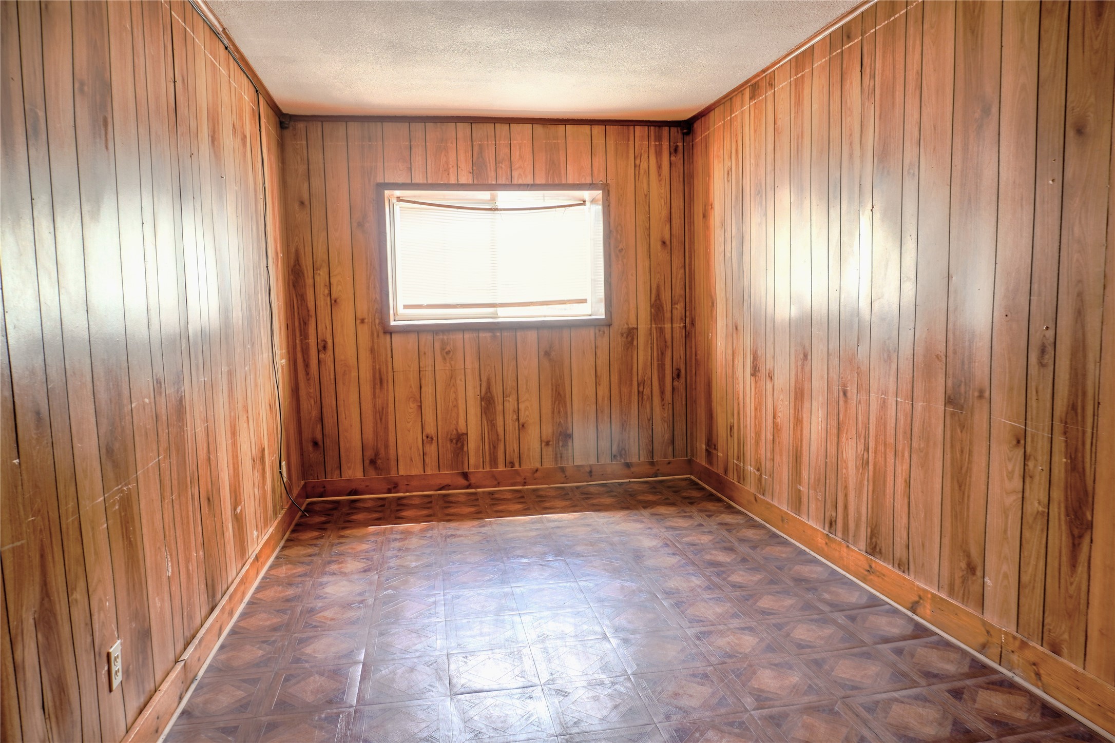 300 Coury Road Everman TX 76140