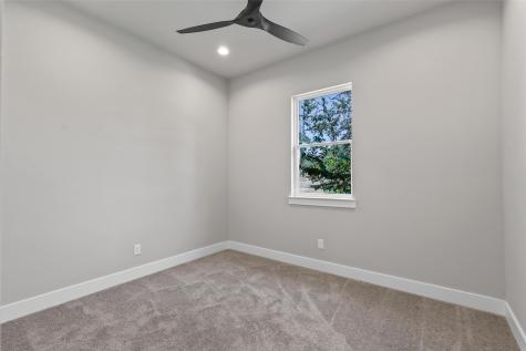 1064 Glenoaks Drive Weatherford TX 76088