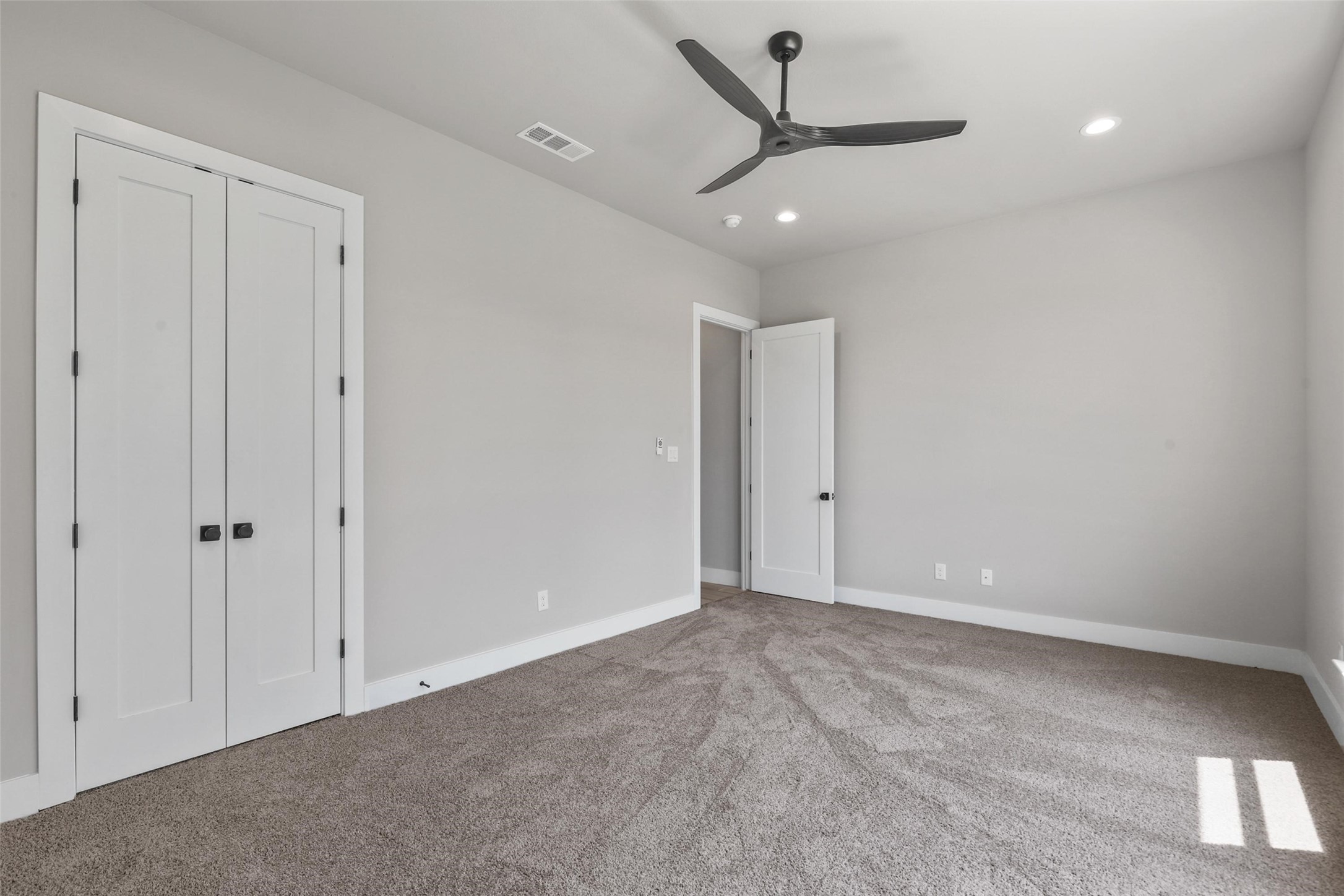 1064 Glenoaks Drive Weatherford TX 76088