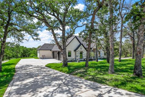 1064 Glenoaks Drive Weatherford TX 76088