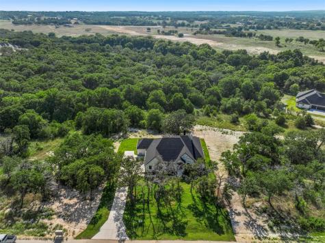 1064 Glenoaks Drive Weatherford TX 76088