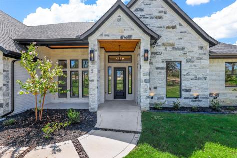 1064 Glenoaks Drive Weatherford TX 76088