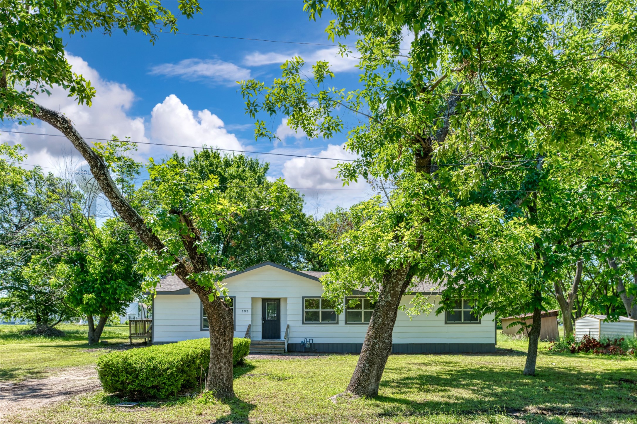 2842 Carlson Drive Dallas TX 75235