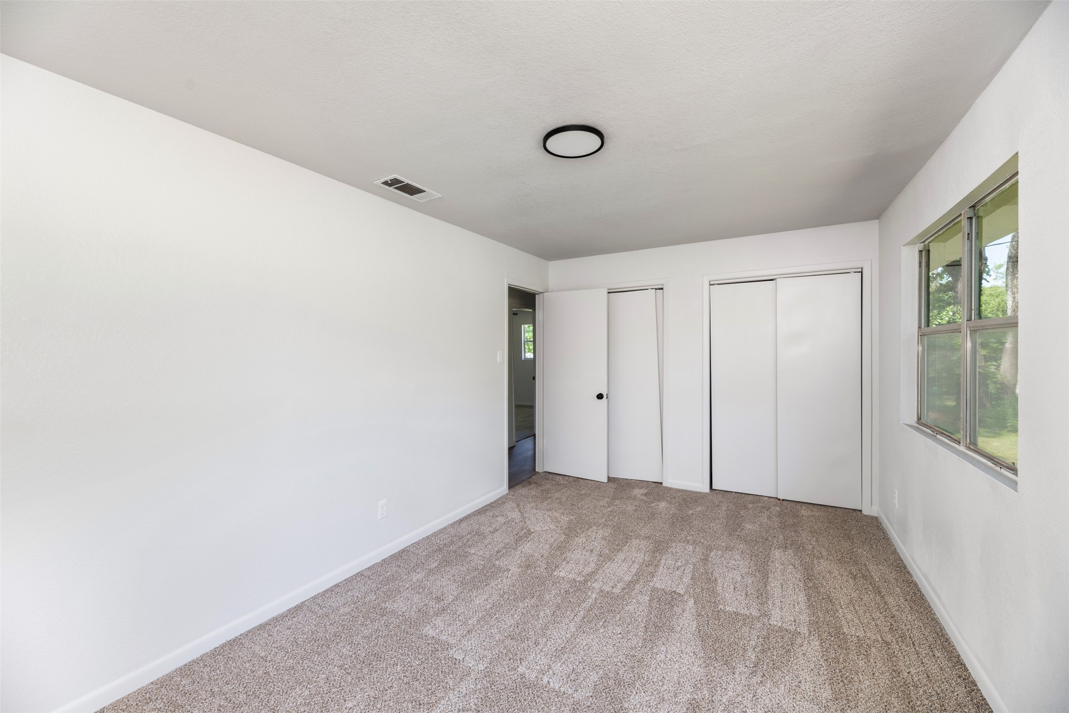 2842 Carlson Drive Dallas TX 75235