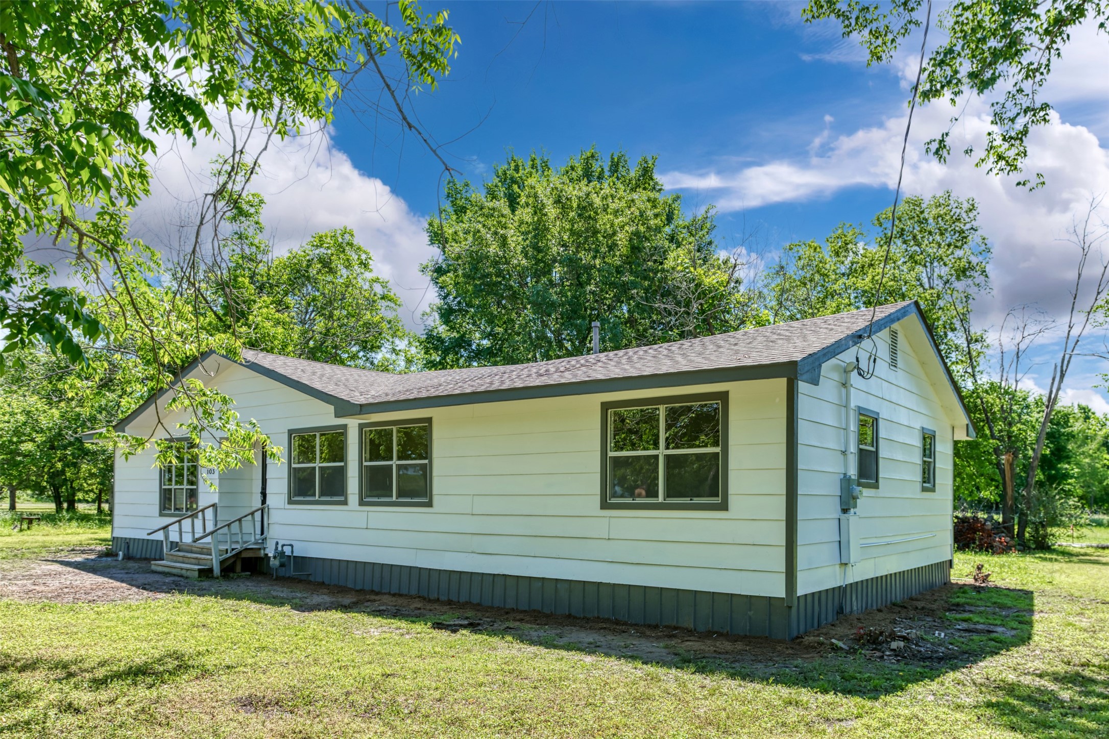 2842 Carlson Drive Dallas TX 75235