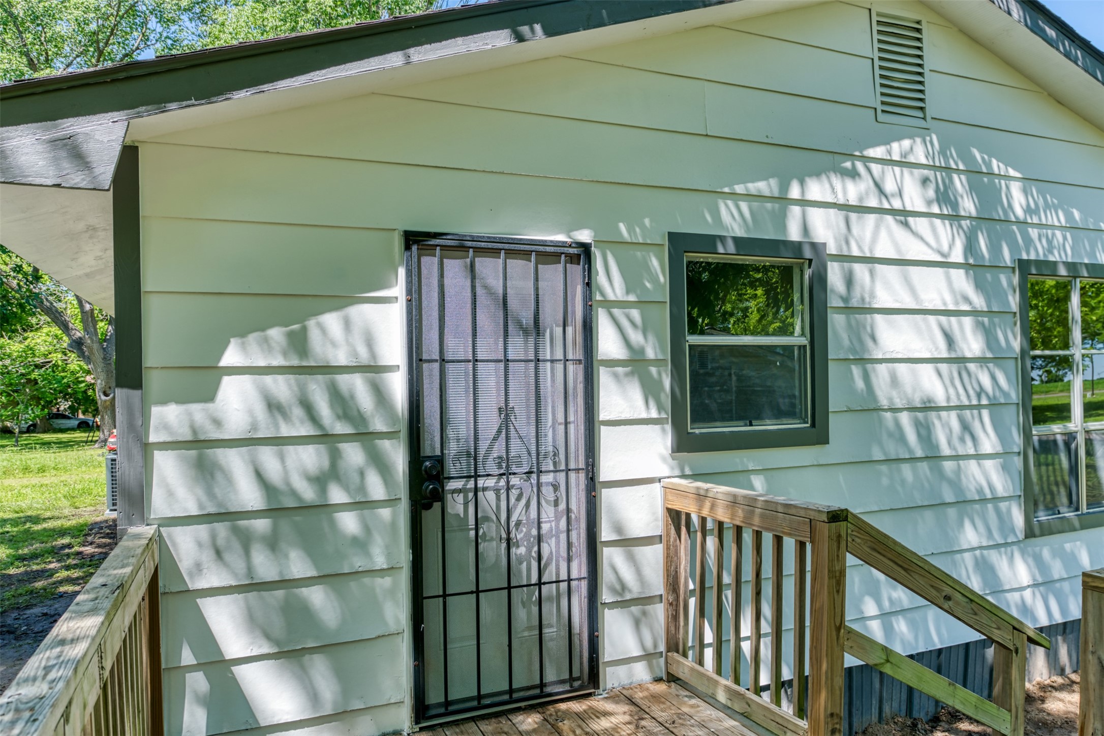 2842 Carlson Drive Dallas TX 75235
