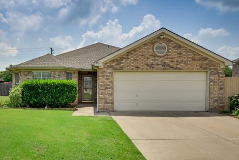 2917 Meandering Way Granbury TX 76049