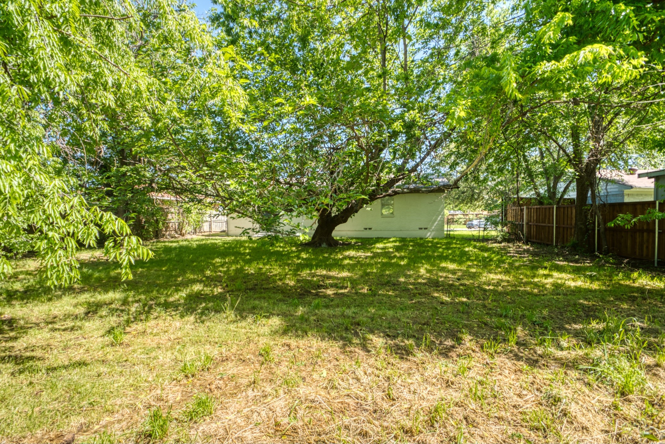 837 Yale Avenue Lewisville TX 75057