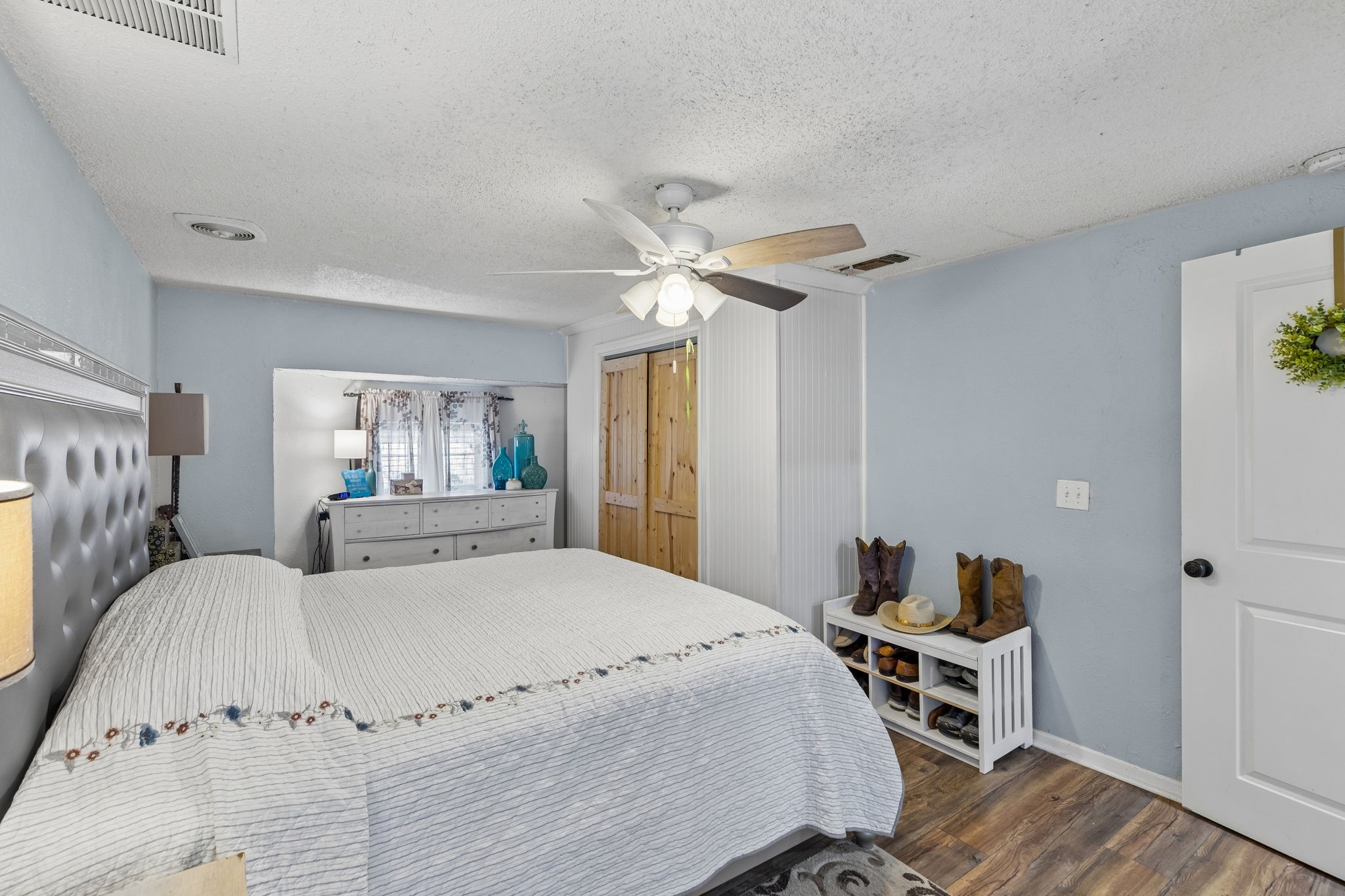 6642 Onyx Drive N North Richland Hills TX 76180