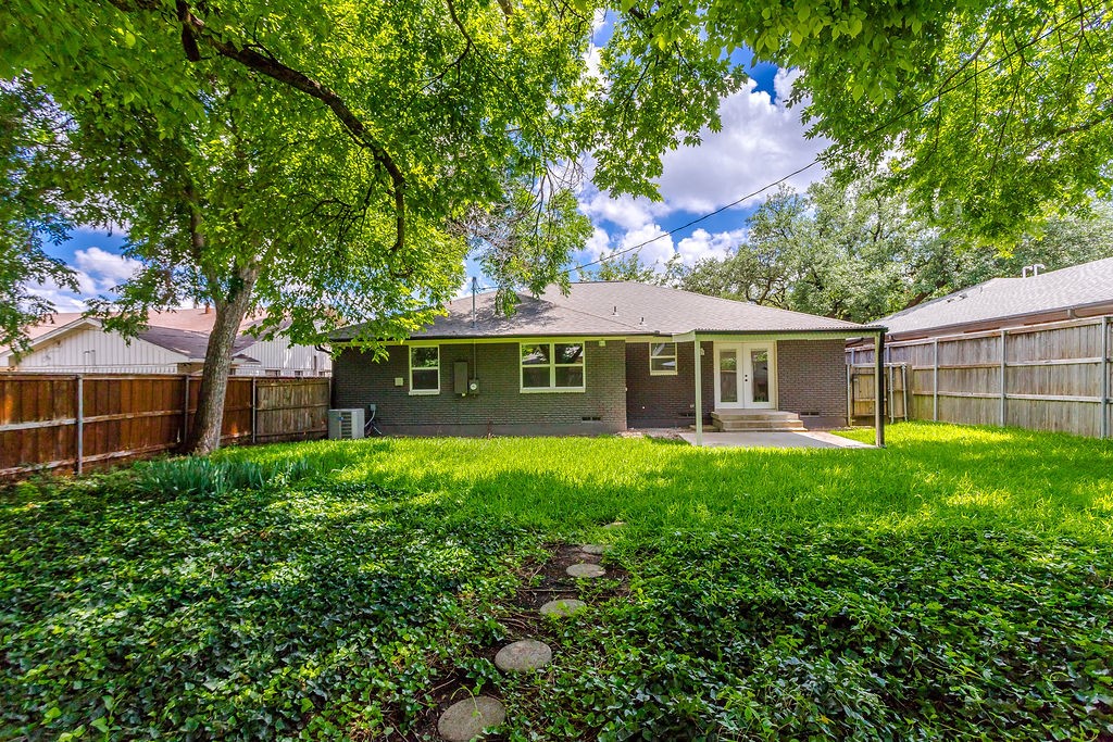 10623 Mccree Road Dallas TX 75238