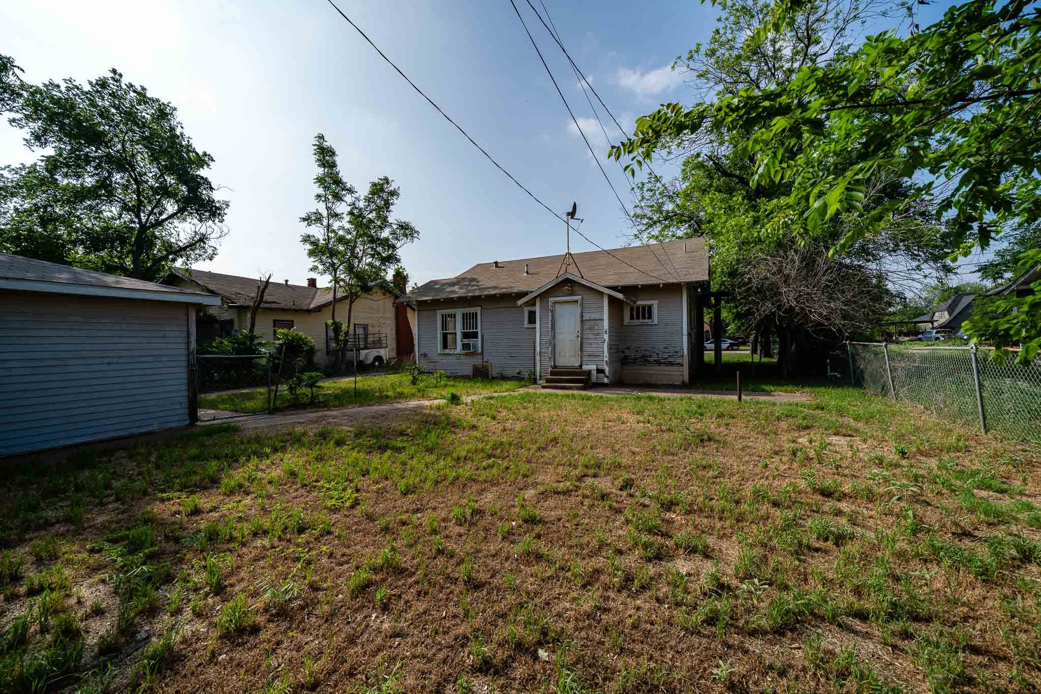 1015 E Reynolds Street Stamford TX 79553