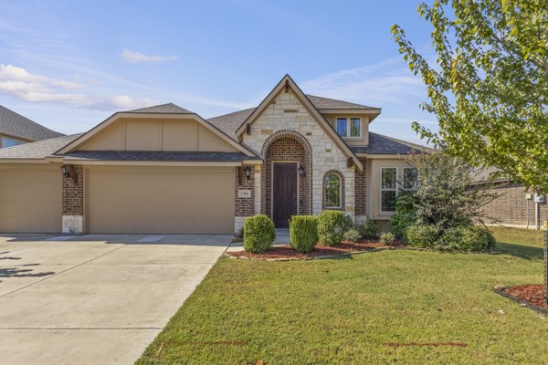 1304 Monticello Drive Burleson TX 76028