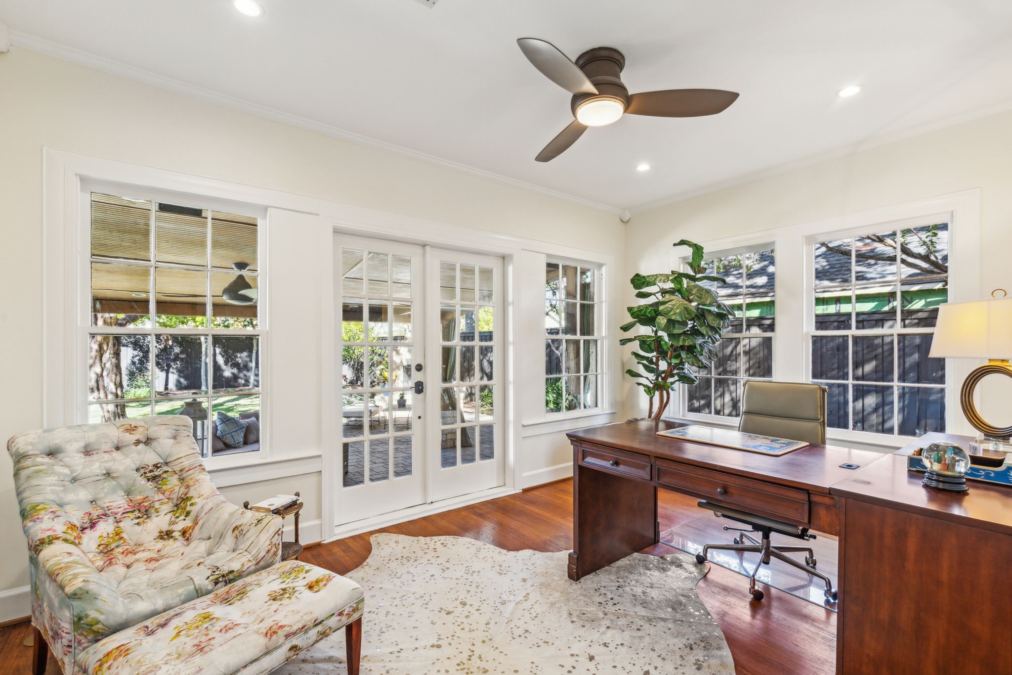 6255 Richmond Avenue Dallas TX 75214