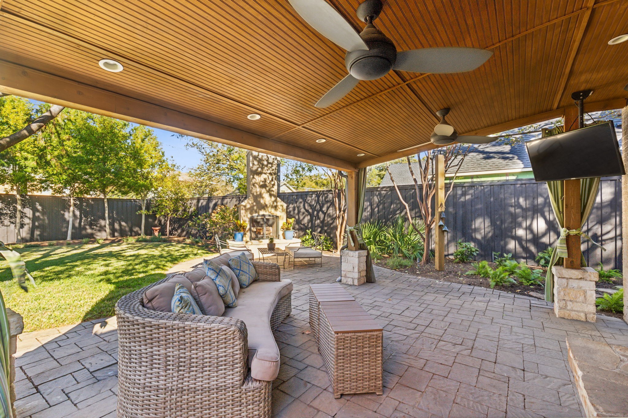 6255 Richmond Avenue Dallas TX 75214