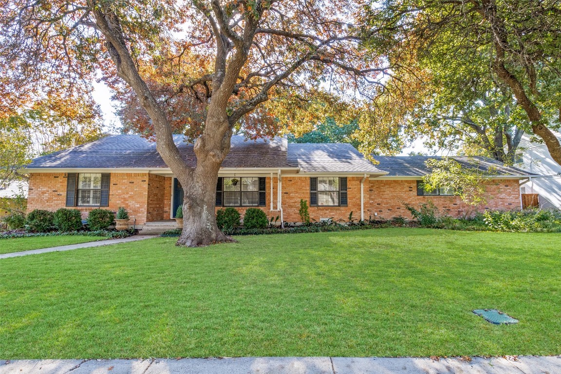 7962 Roundrock Road Dallas TX 75248