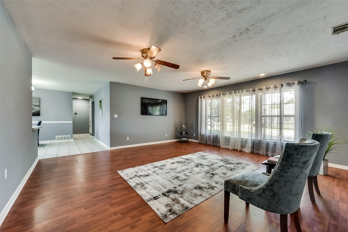 14102 Horseshoe Trail Balch Springs TX 75180