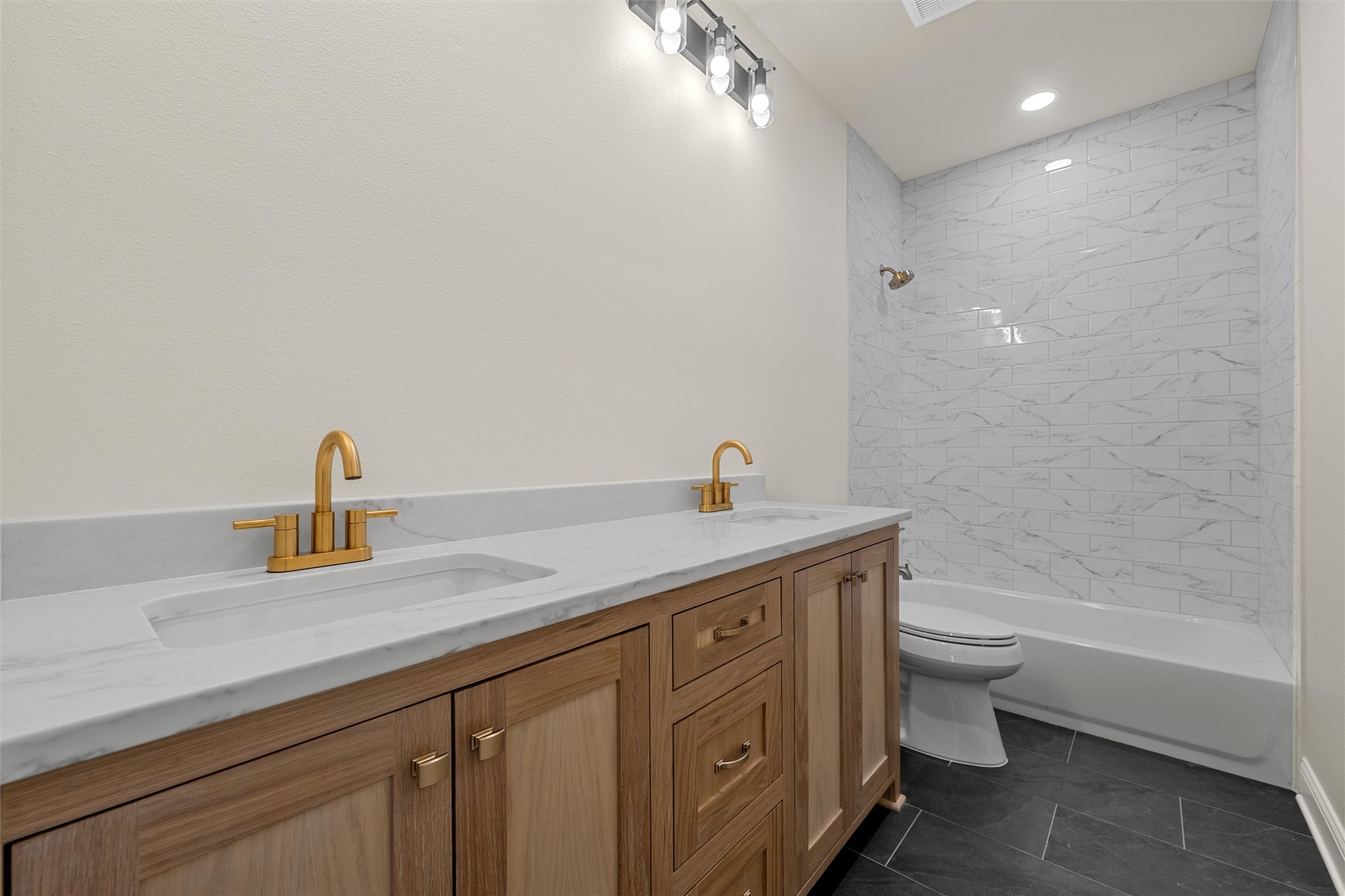 5200 Bogey Lane Waco TX 76708