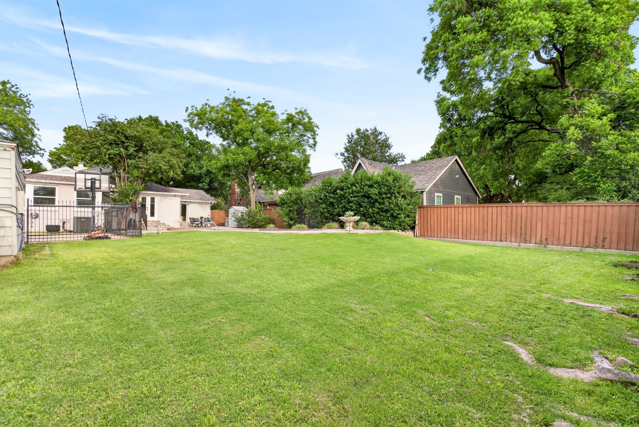 2912 6th Avenue Fort Worth TX 76110