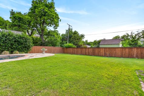 2912 6th Avenue Fort Worth TX 76110