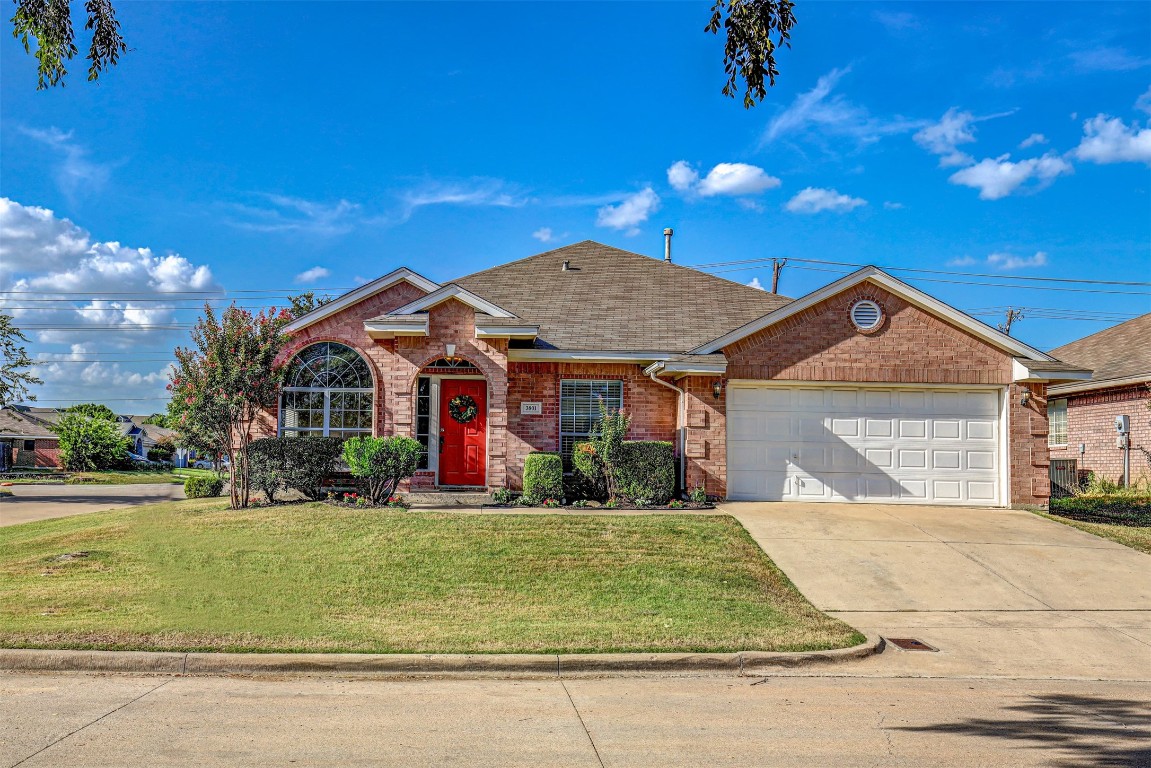 3801 Berrybush Lane Fort Worth TX 76137