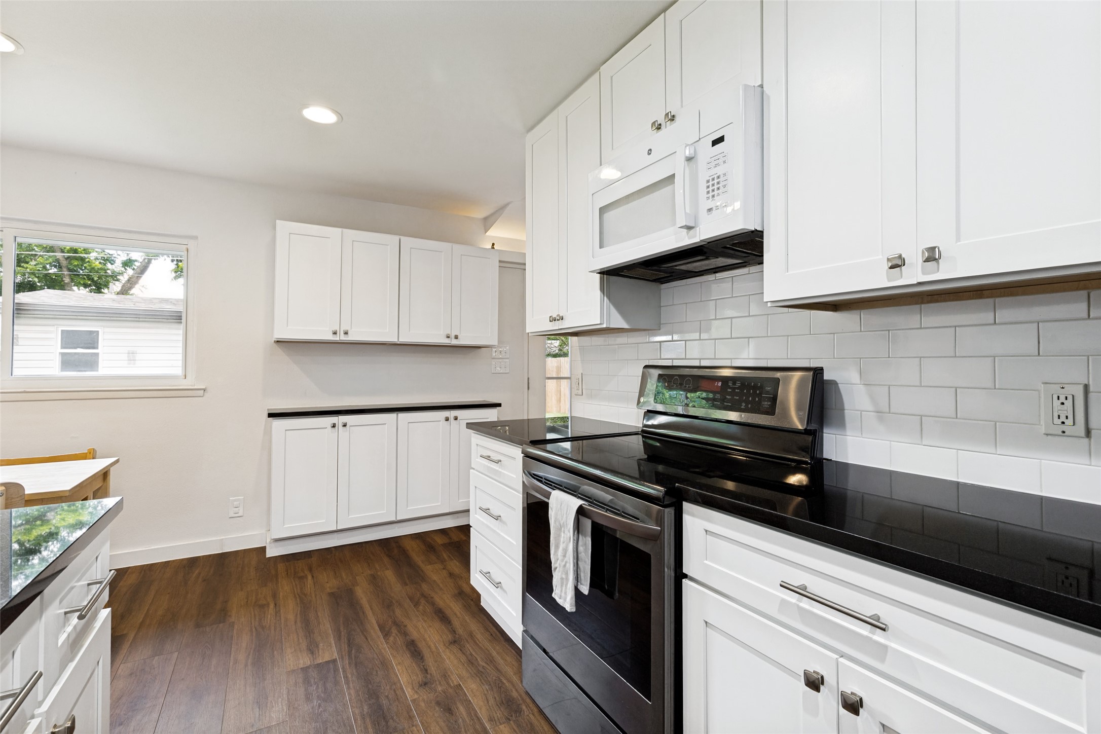 817 Kingswood Avenue Richardson TX 75080