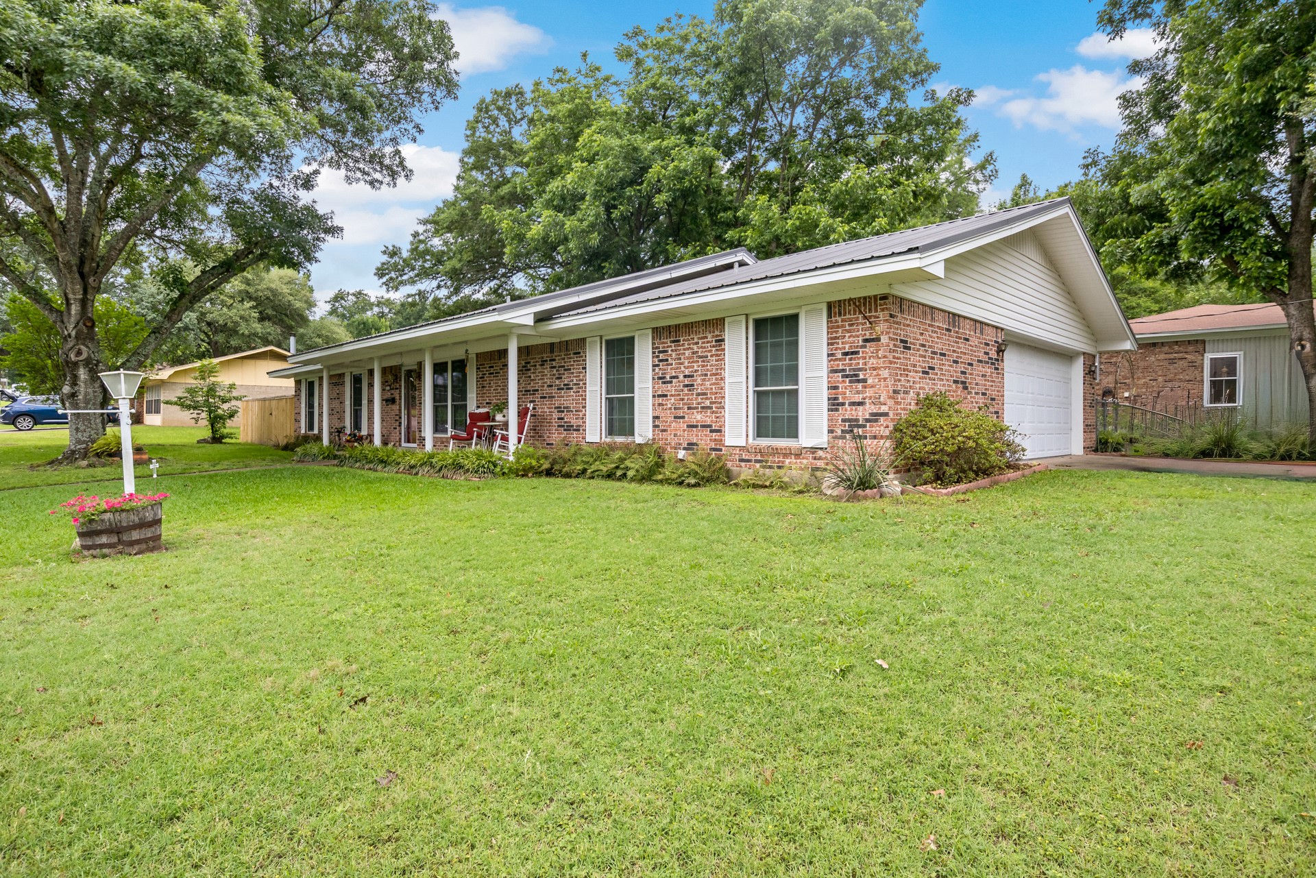 1002 S Lide Avenue Mt Pleasant TX 75455