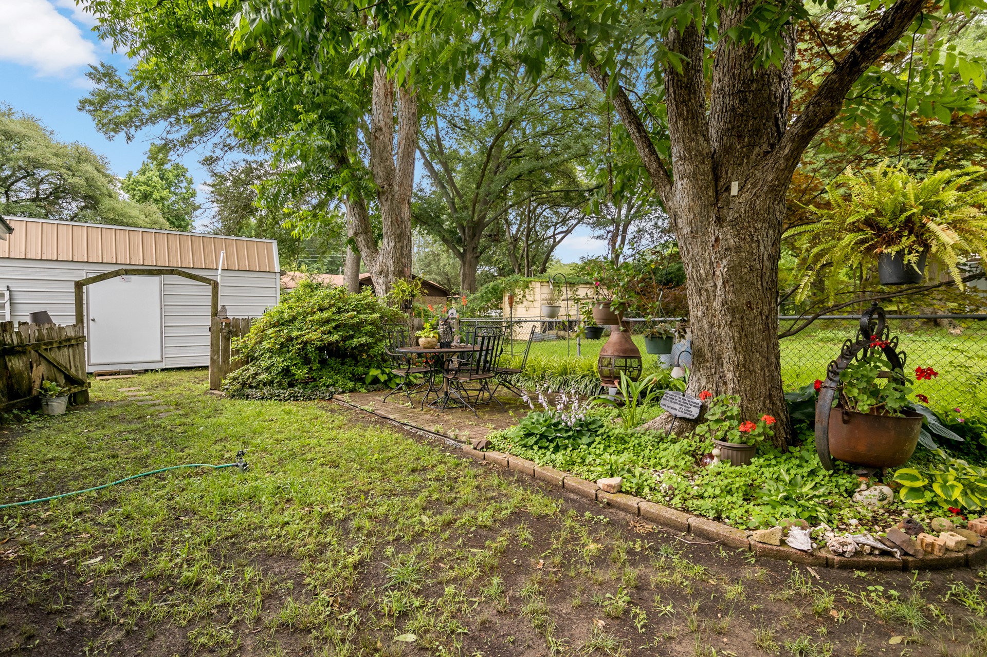 1002 S Lide Avenue Mt Pleasant TX 75455