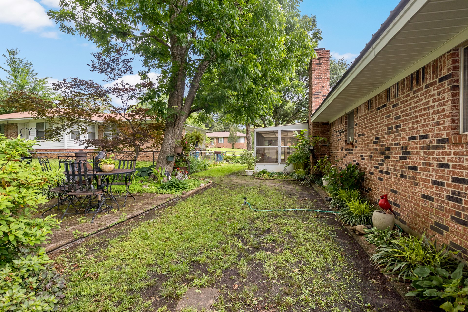 1002 S Lide Avenue Mt Pleasant TX 75455