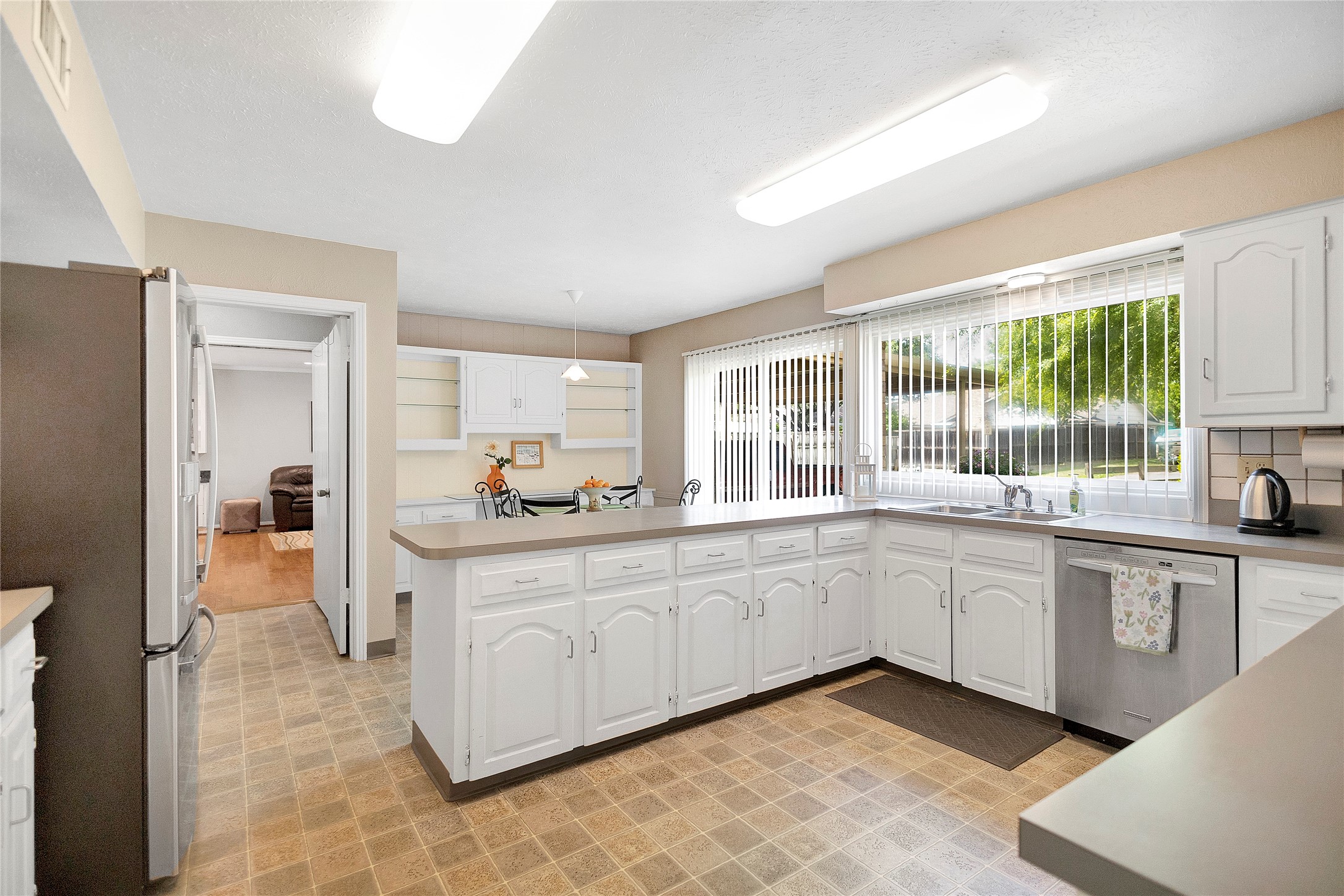2985 Las Campanas Drive Farmers Branch TX 75234