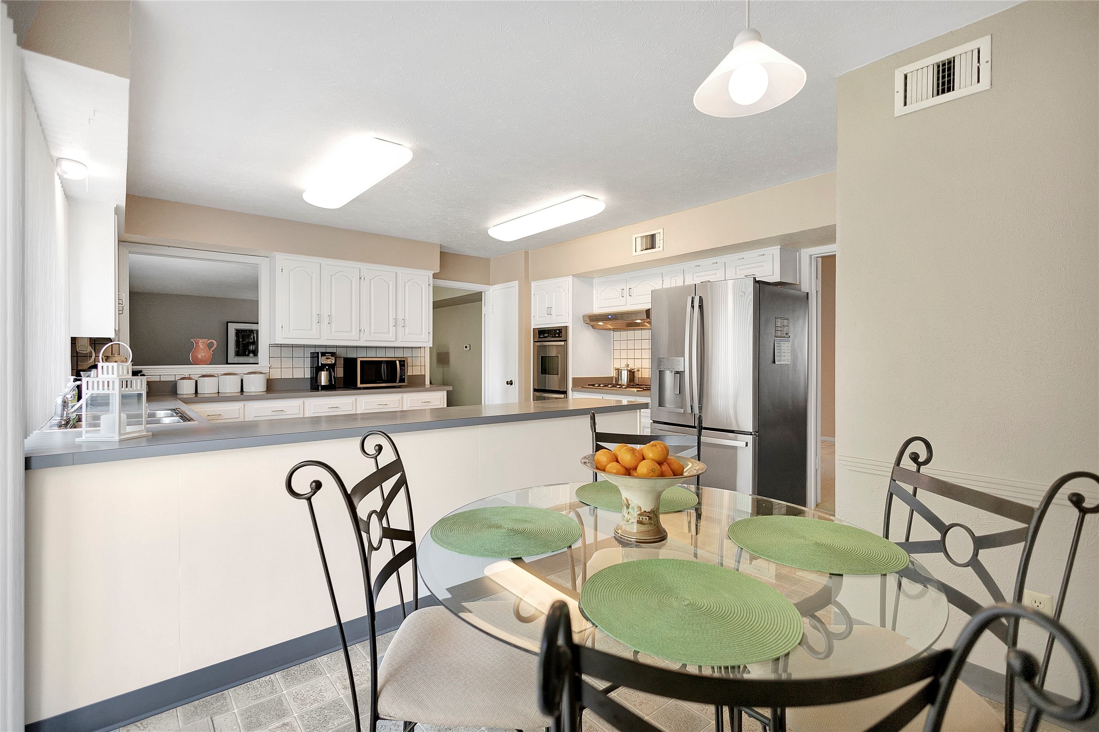 2985 Las Campanas Drive Farmers Branch TX 75234