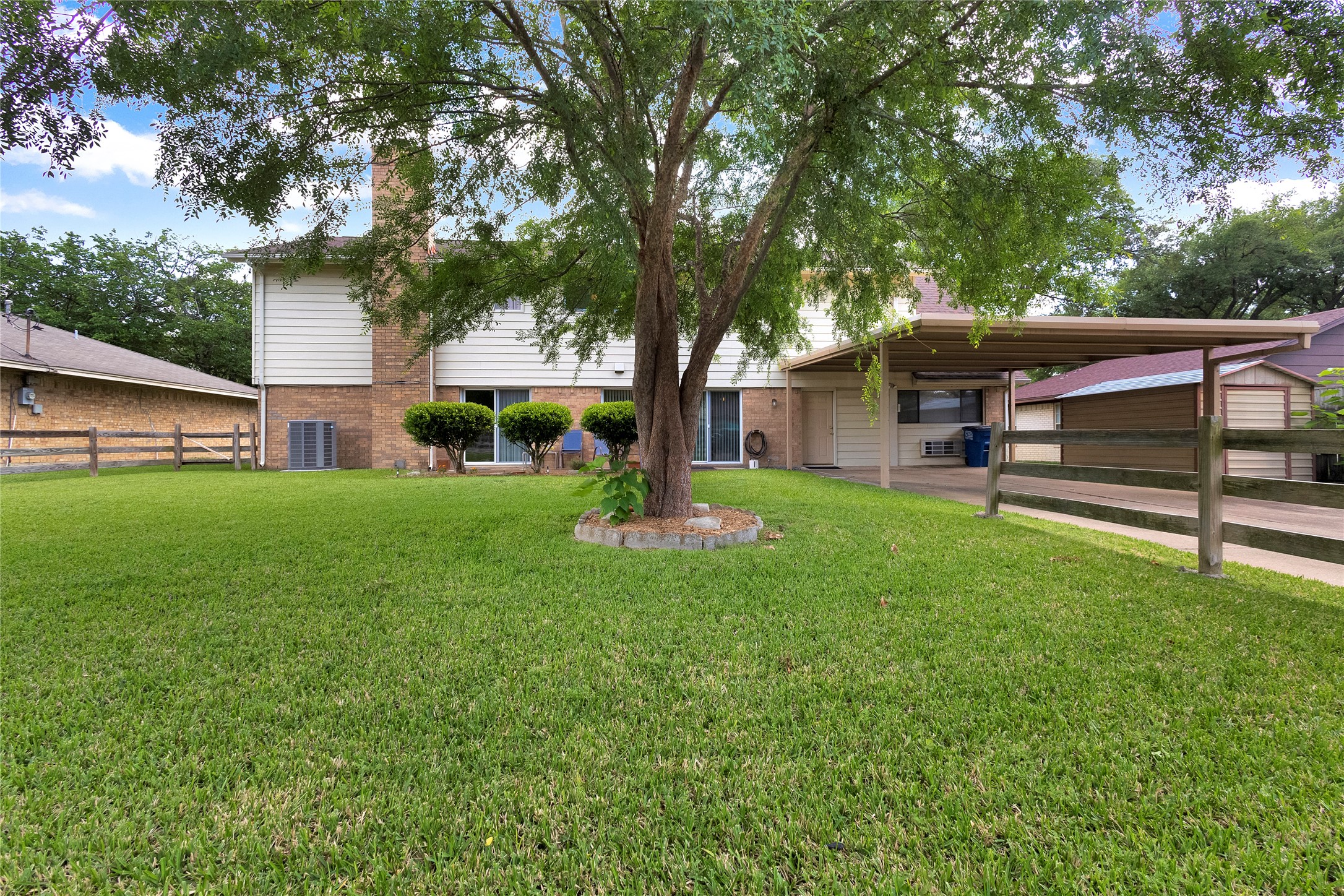 2985 Las Campanas Drive Farmers Branch TX 75234