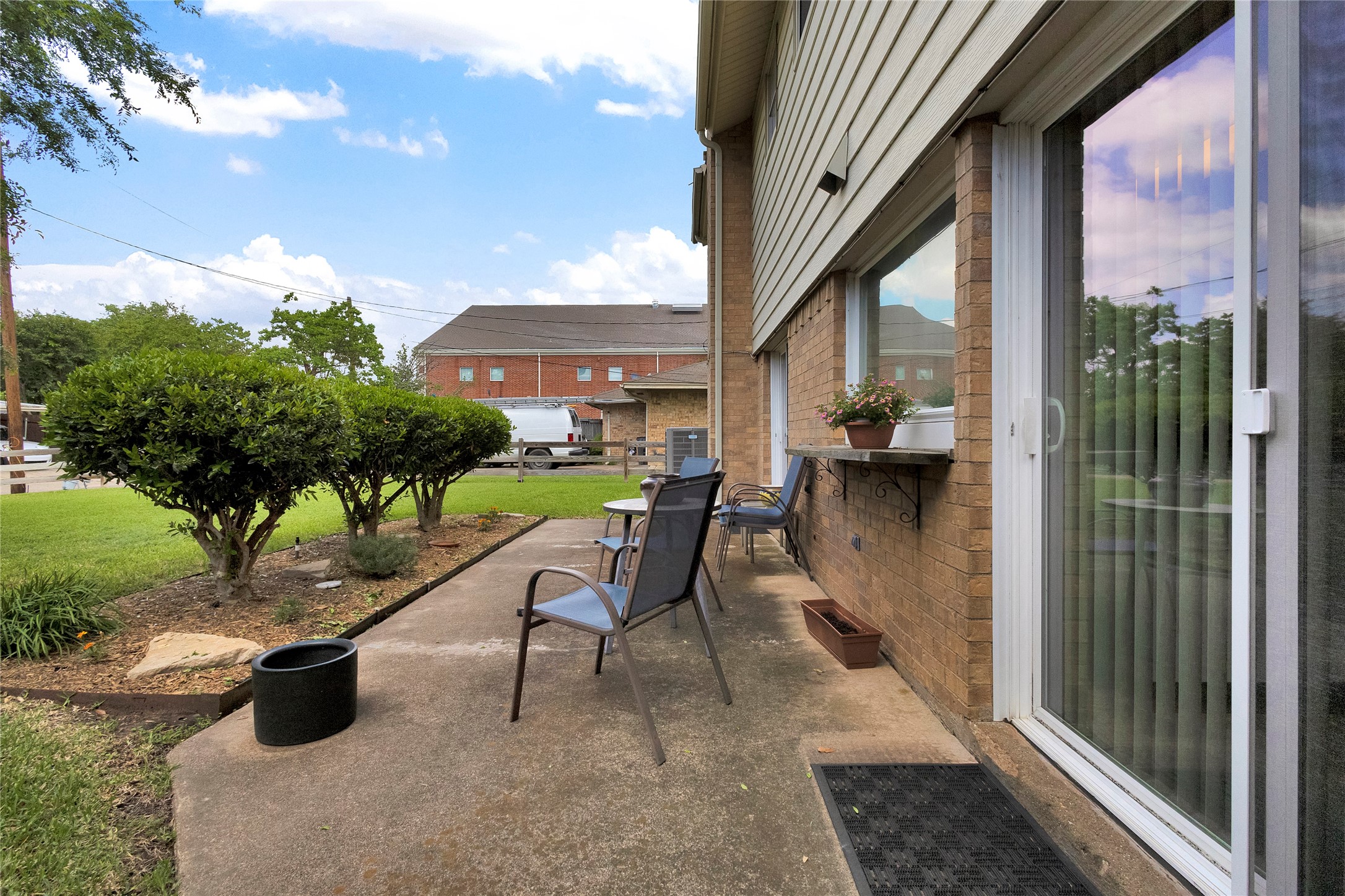 2985 Las Campanas Drive Farmers Branch TX 75234