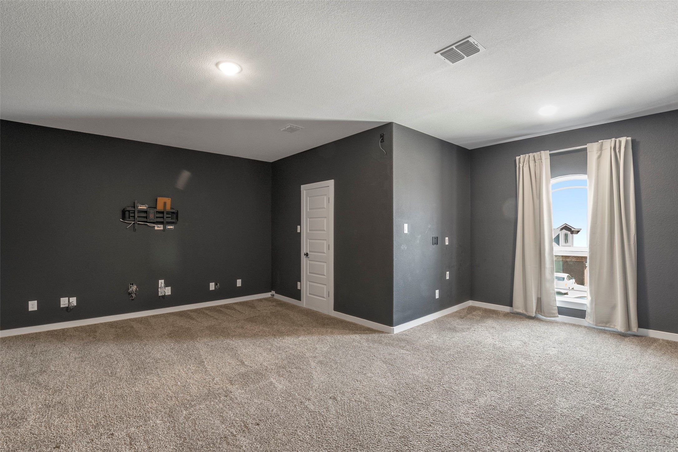 1101 Alderwood Drive Justin TX 76247