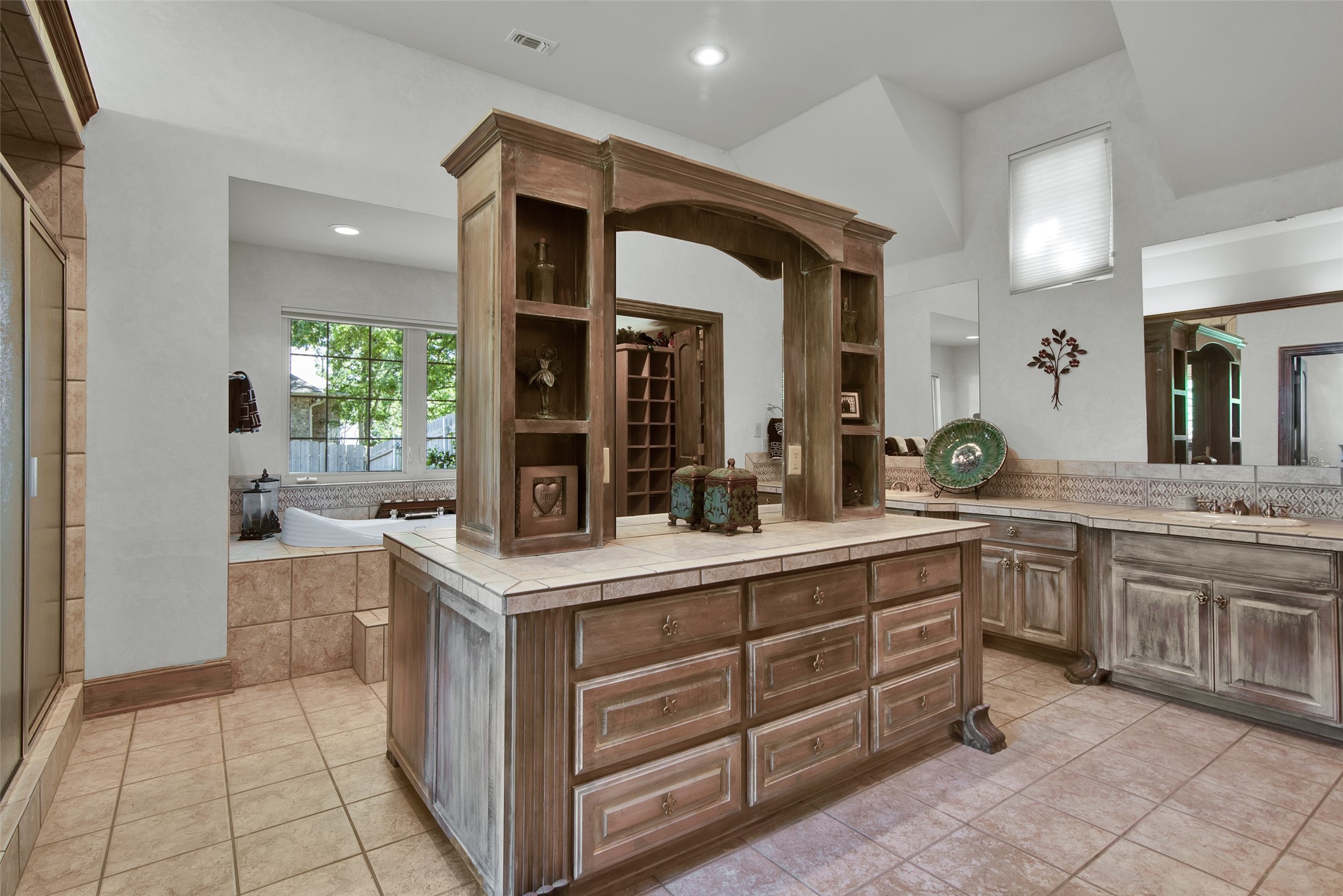 1020 Waterloo Lake Drive Denison TX 75020