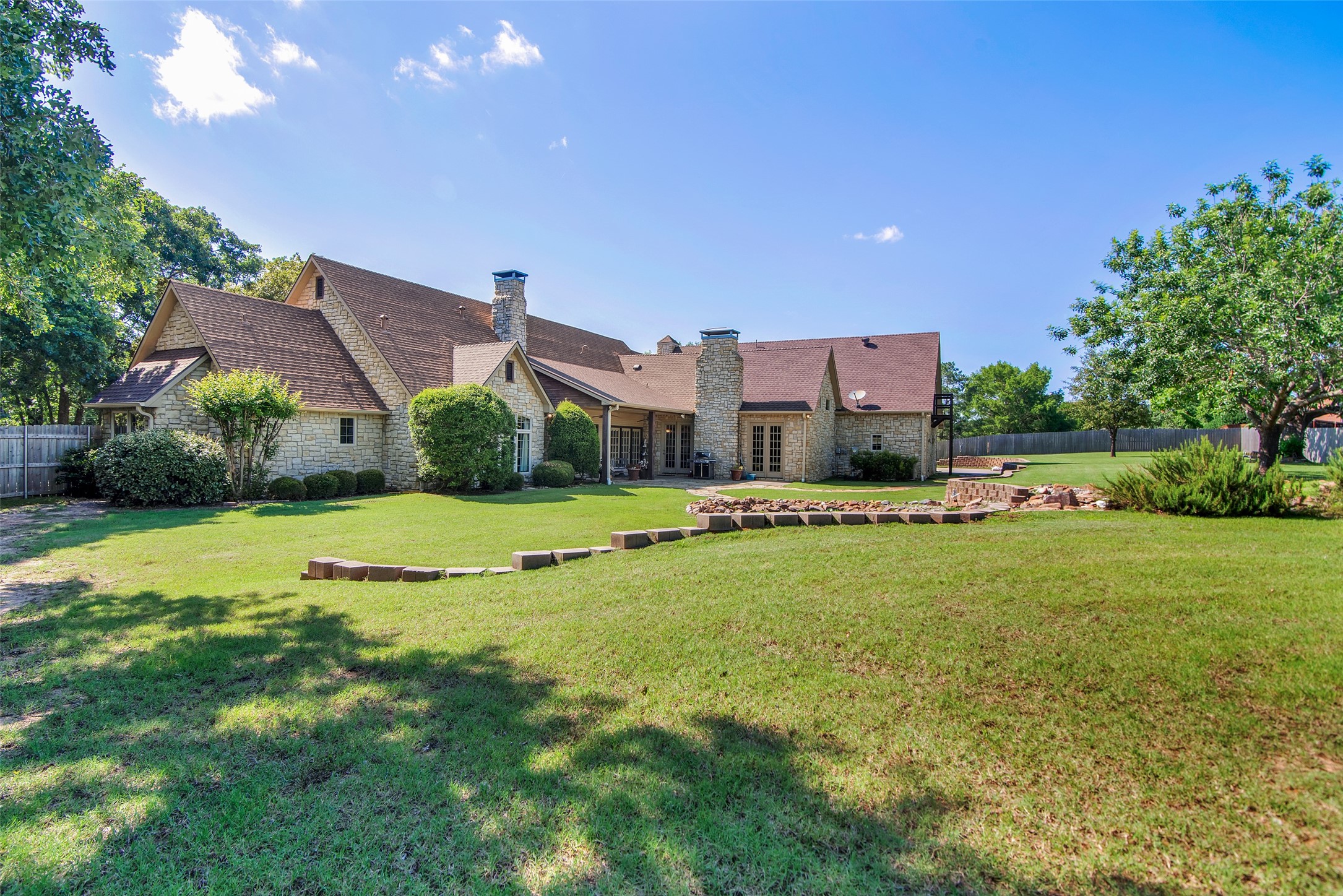 1020 Waterloo Lake Drive Denison TX 75020