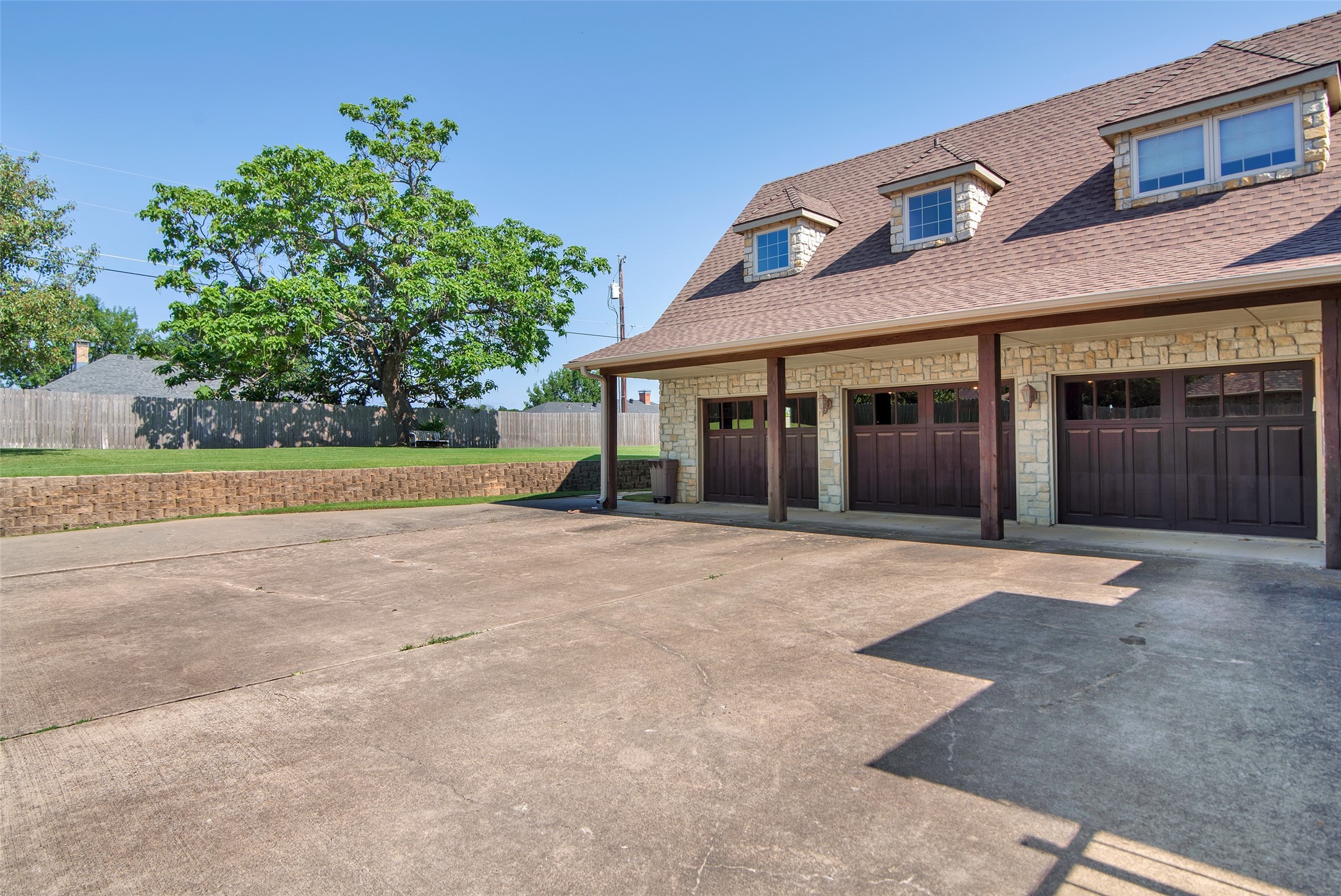 1020 Waterloo Lake Drive Denison TX 75020